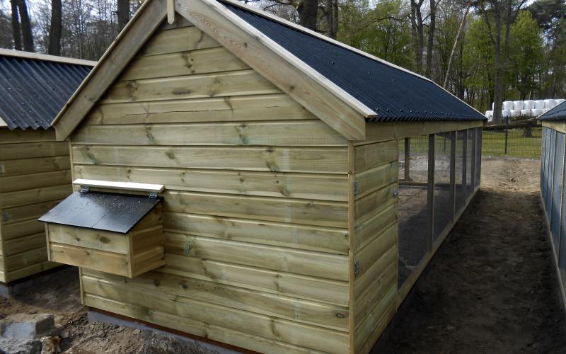 Kippenhok Kippenren Legnest Aan Buitenzijde Met Scharnierende Klep