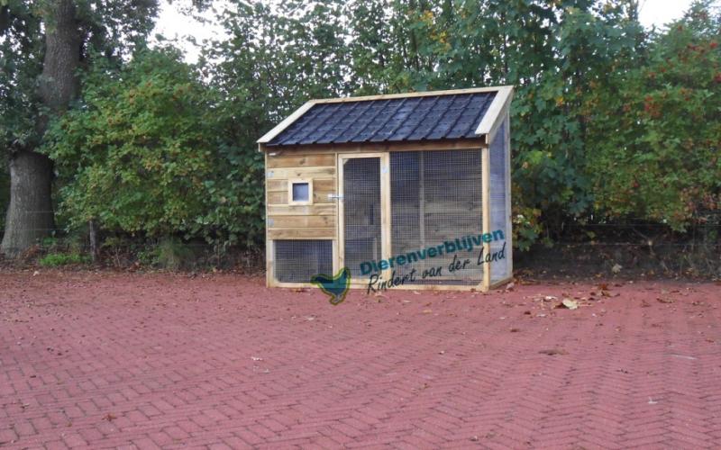 Kippenhok Leeuwarden met dakpannen type C  Kwaliteits dierenverblijven van der Land