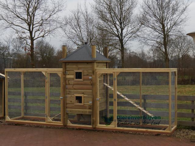 Dierenverblijven van der land Hooiberg flat met ren type A