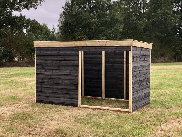 Dierenverblijven van der land Schuilstal