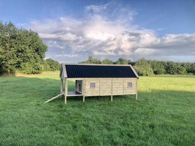 Dierenverblijven van der land Weidestal type F